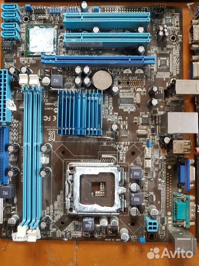 Материнская плата