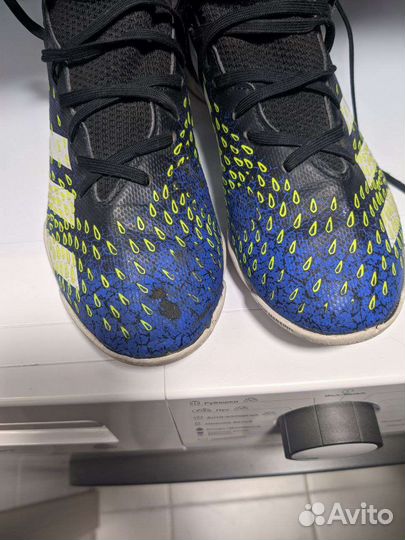 Adidas predator футзальные р33