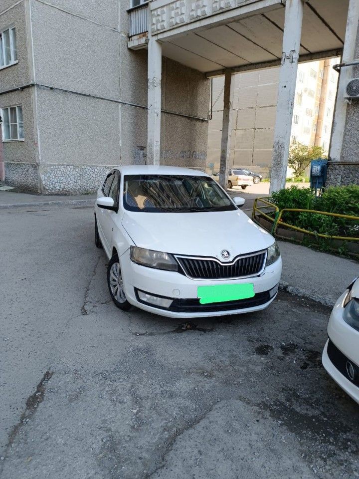 Skoda Rapid: фото владельца
