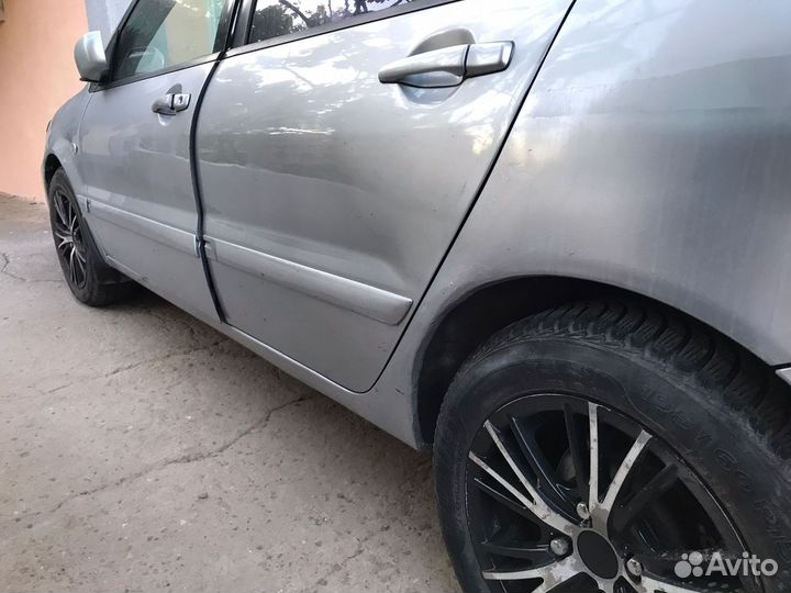 Mitsubishi Lancer 1.6 AT, 2005, 228 000 км