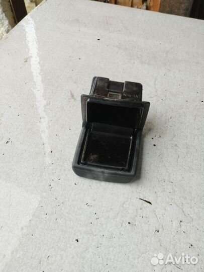 Пепельница Nissаn Рrimеrа Ниссан Пpимеpа P11