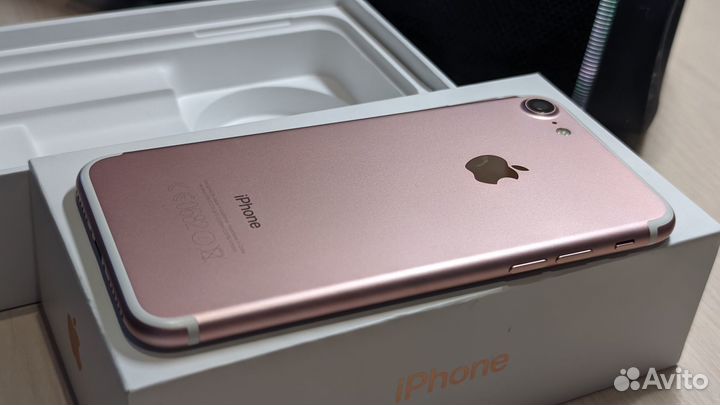 iPhone 7, 32 ГБ