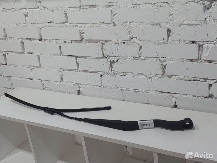 Щетка стеклоочистителя правая Land Rover Discovery