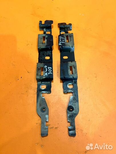 Кронштейн крыла на Peugeot 308