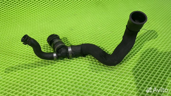 Патрубок радиатора Audi A8 D3 (4E) 2002-2010
