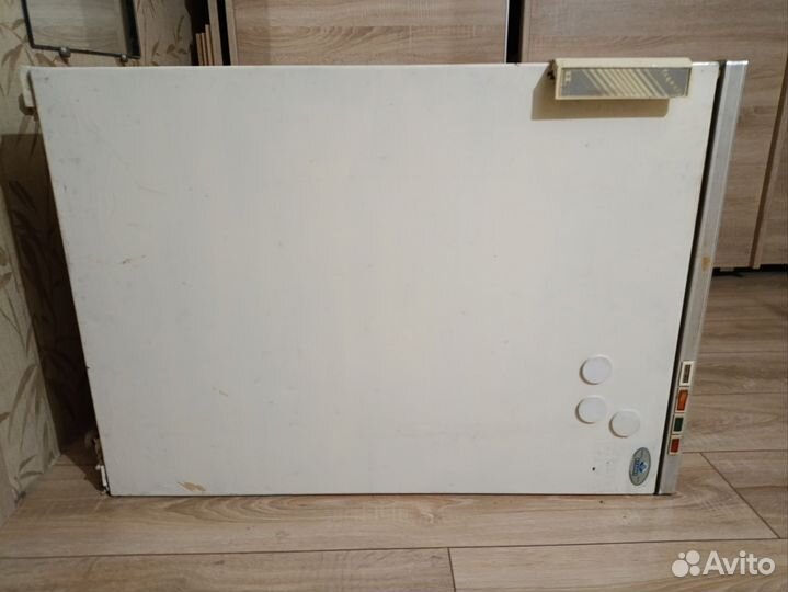 Холодильник атлант старый