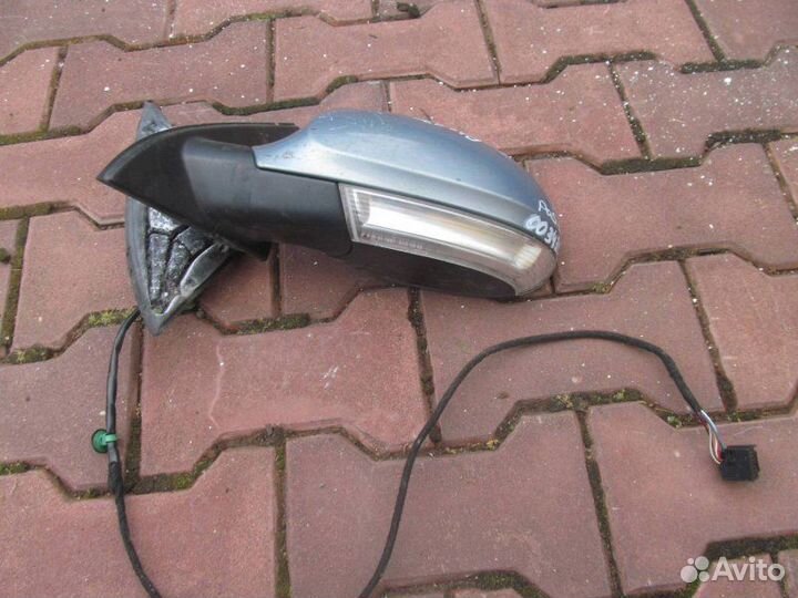 Зеркало левое Volkswagen Passat B6 2006-2011