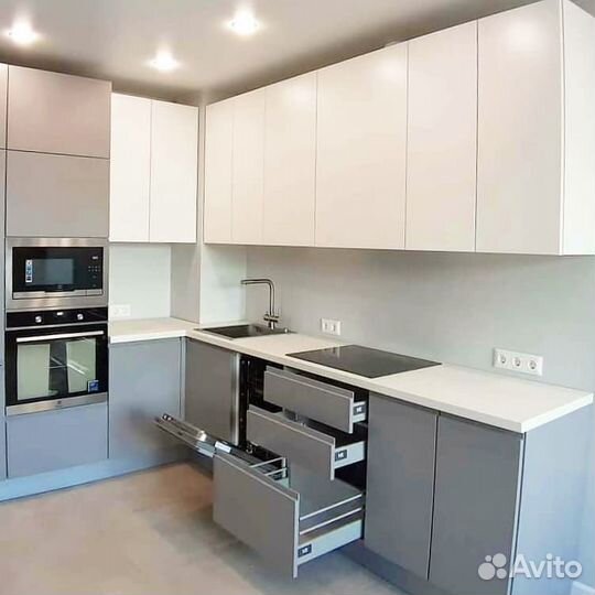 Угловой кухонный гарнитур на заказ+мойка в подарок
