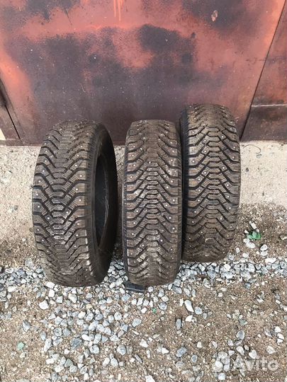 Goodyear UltraGrip 500 185/70 R14 88T