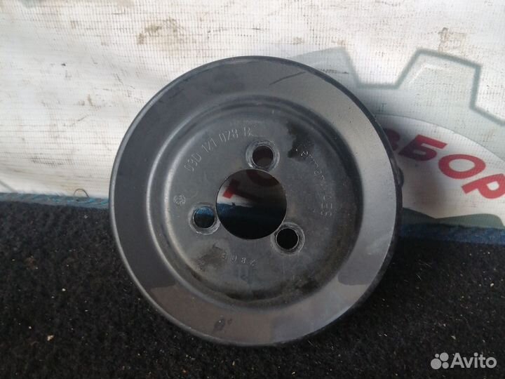 Шкив помпы Volkswagen Golf 6, 1.4, caxa