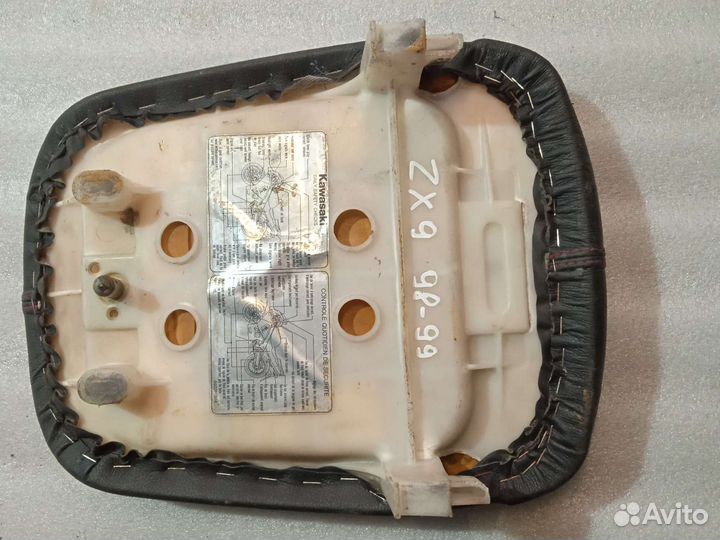 Сиденье заднее Kawasaki ZX9 98-99