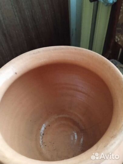 Глиняный горшок
