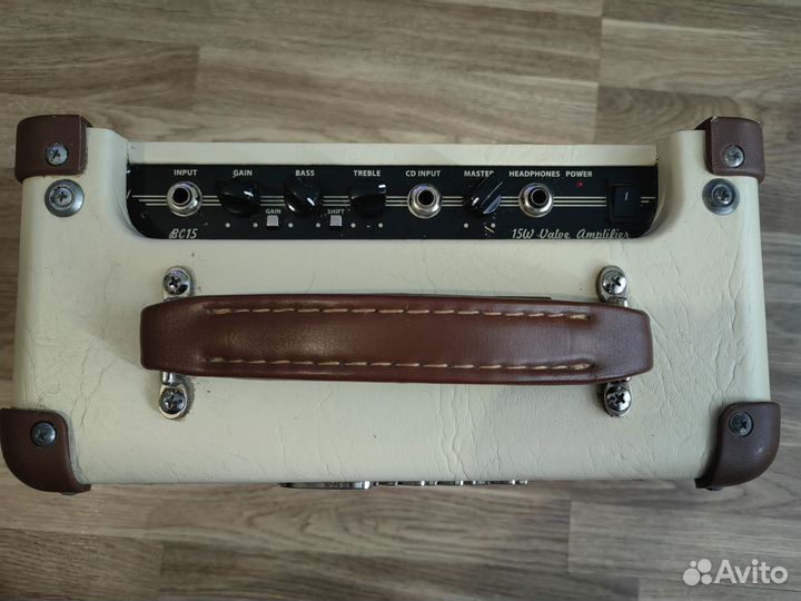 Гитарный комбоусилитель bugera BC15