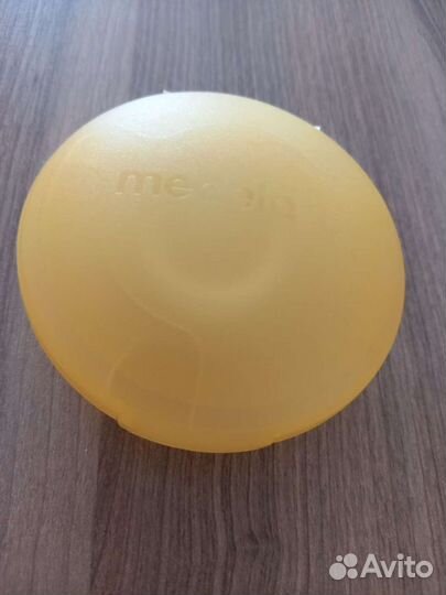 Селиконовые накладки на грудь medela