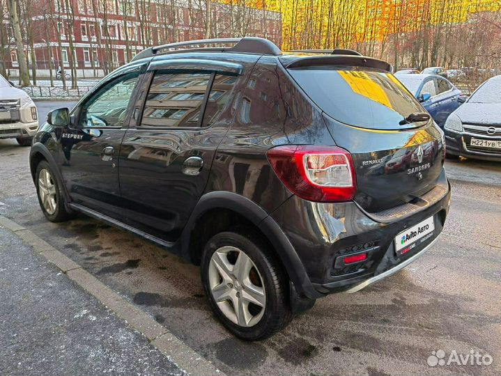 Renault Sandero Stepway 1.6 AT, 2015, 95 000 км