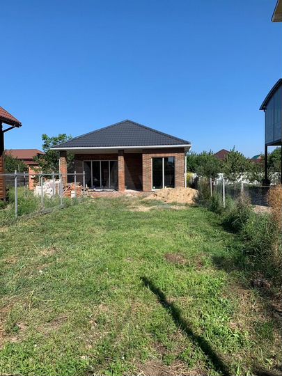 Дом 76,8 м² на участке 3,3 сот.