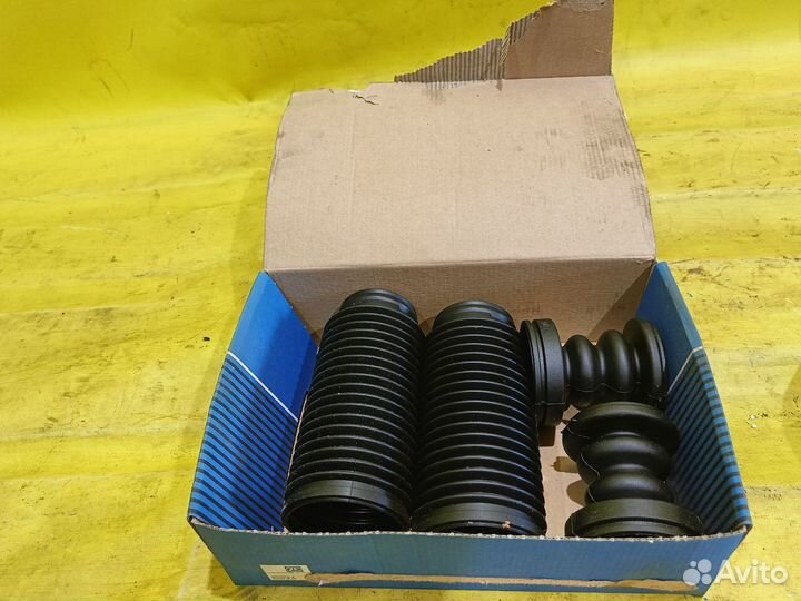 Пыльник переднего амортизатора Hyundai Accent I 19