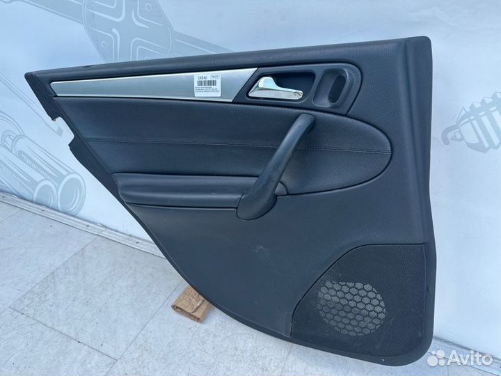 Обшивка задней левой двери Mercedes-Benz C W203