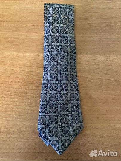 Галстук мужской серого цвета