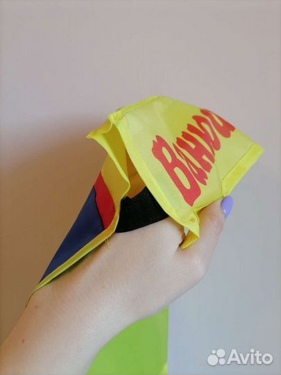 Кармашки (органайзер) на шкаф в д/с, имя Ванюша