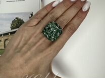 Кольцо с изумрудами и бриллиантами