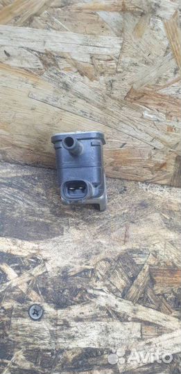 Клапан вакуумной топливной системы Lexus Is 2 2.5