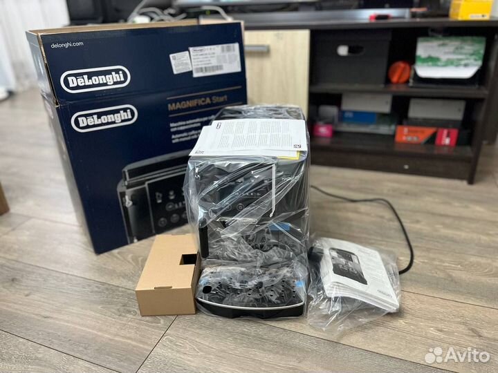 Кофемашина Delonghi ecam 220.22.GB magnifica start