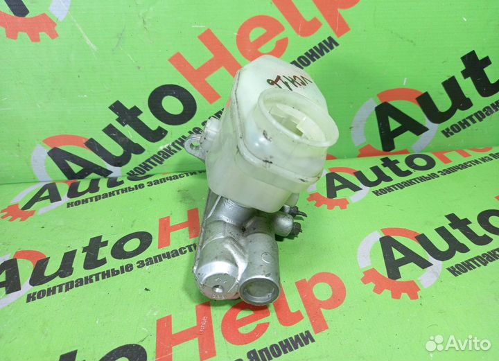 Главный тормозной цилиндр toyota granvia VCH16W