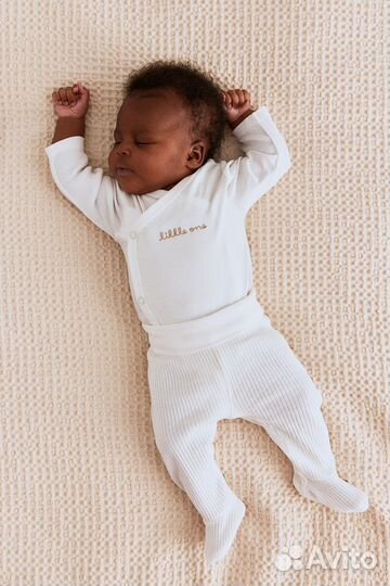 Комплект для новорожденных новый hm 56,62