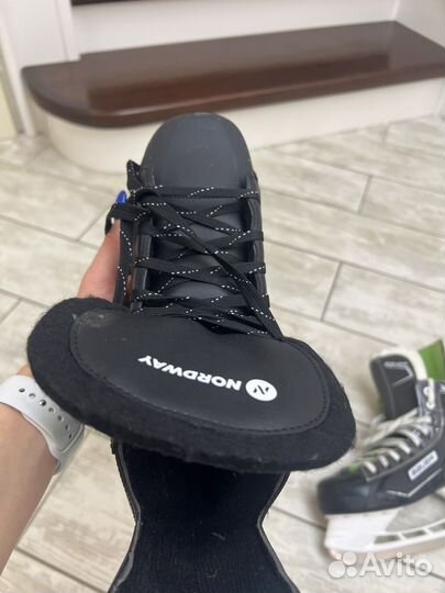 Хоккейные коньки мужские Nordway NDW 200