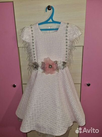 Нарядное платье для девочки