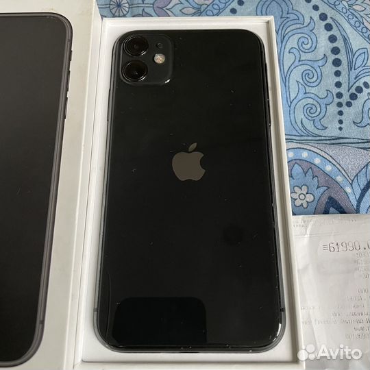 iPhone 11, 64 ГБ