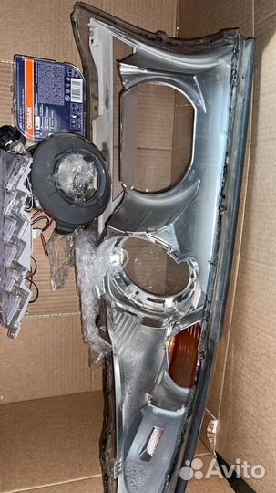 Продаю битые фары на тойота ландкрузер 200