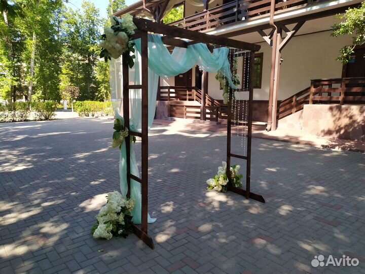 Аренда фотозоны и арки на свадьбу