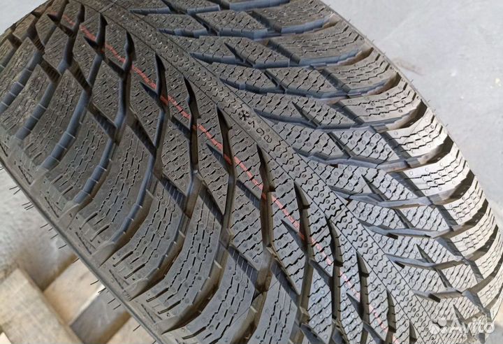 Nokian Tyres Hakkapeliitta R3 275/45 R20