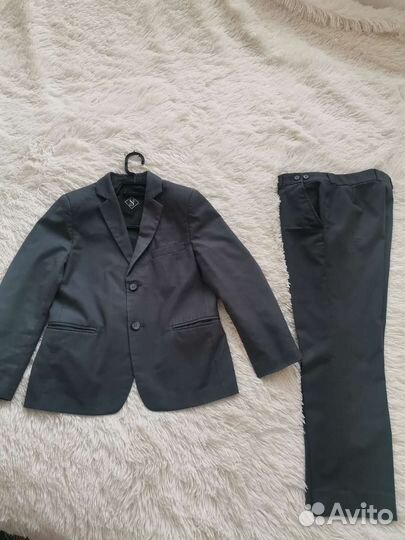 Школьная форма серая с 2 брюками и жилетнамальчика