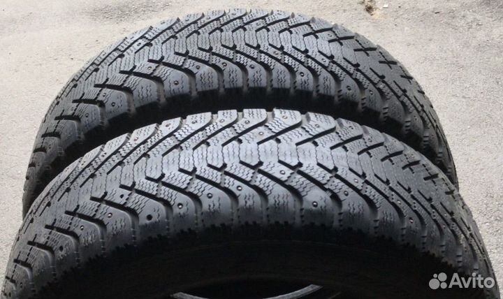 Goodyear UltraGrip 500 235/70 R17