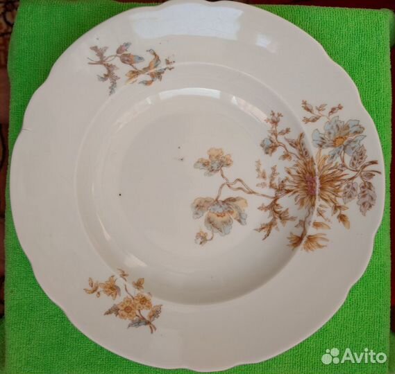 Фарфоровая тарелка -кузнецова- царизм
