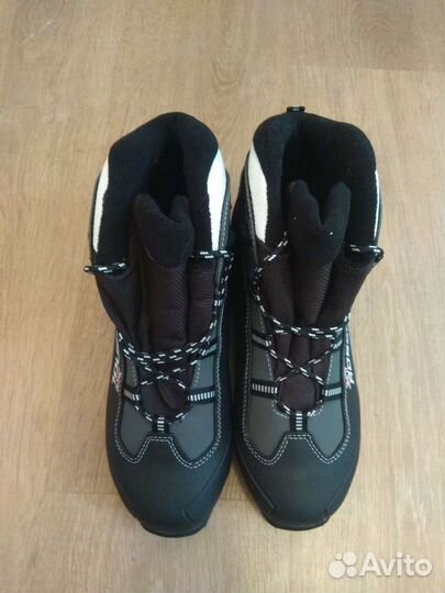 Лыжные ботинки rossignol 41EU, новые