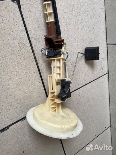 Датчик уровня топлива Audi а6 с6