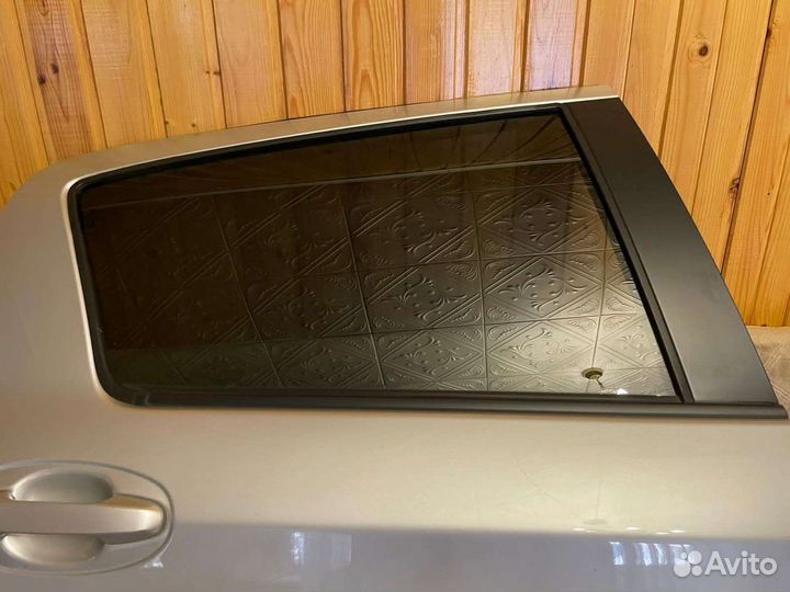 Двери Toyota Vitz