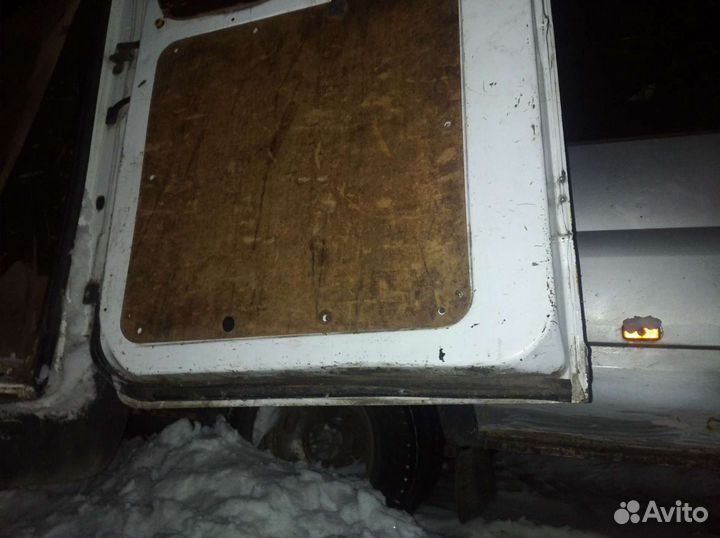 Двери задние Форд Транзит низкие 2000-2014
