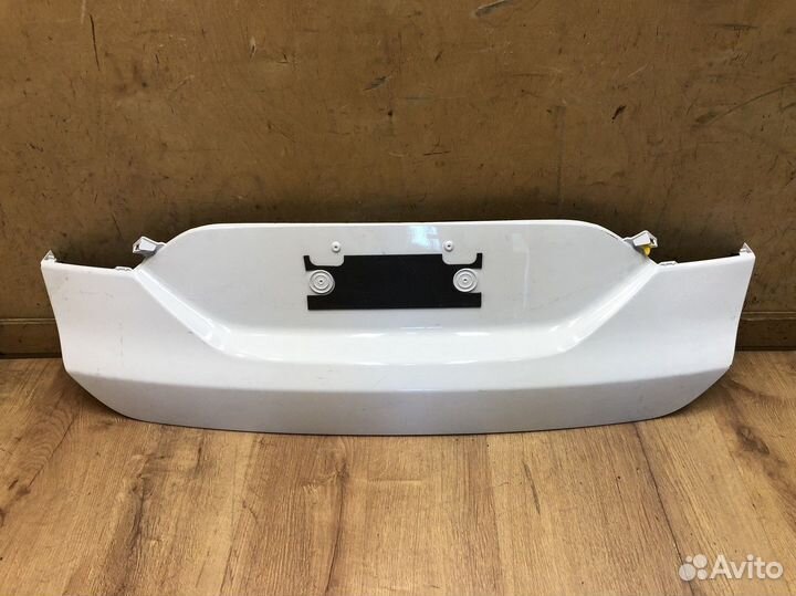 Накладка крышки багажника Ford Mondeo 5