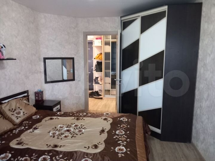 2-к. квартира, 64 м², 9/10 эт.