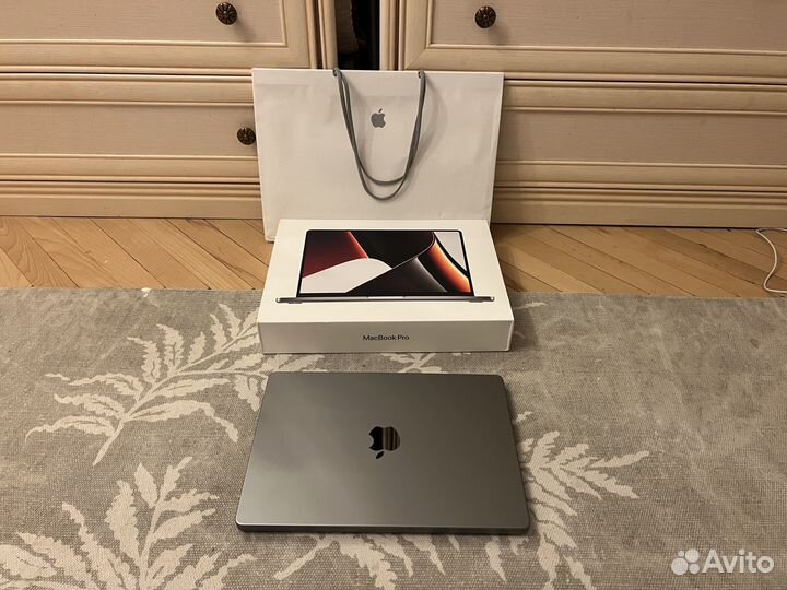 MacBook Pro 14 M1 Pro 1Tb 16Gb в идеале