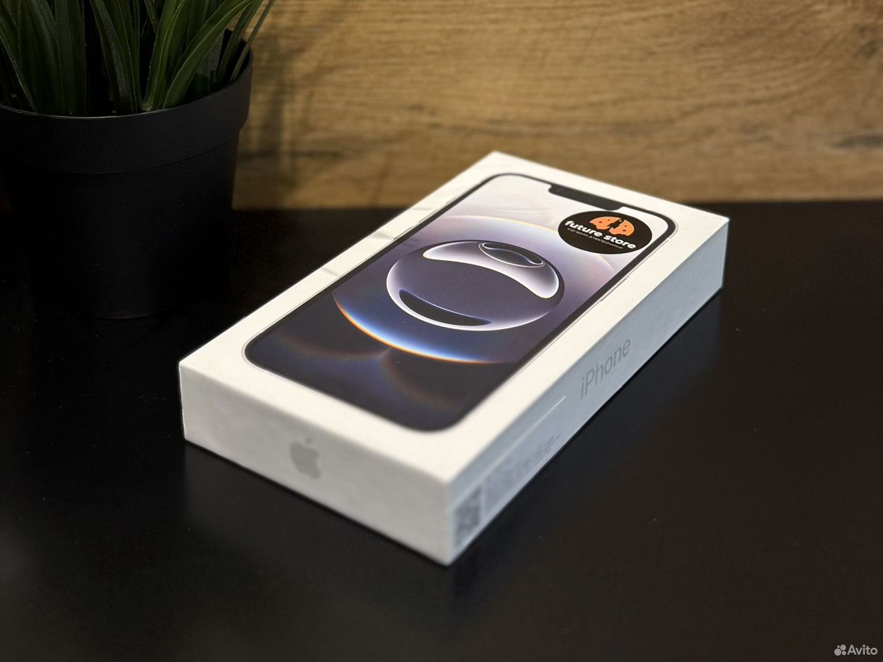 iPhone 16e, 128 ГБ, SIM + eSIM