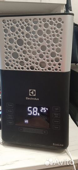 Увлажнитель воздуха electrolux ehu 3710d