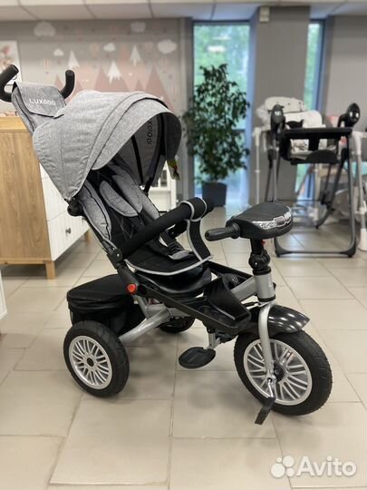 Велосипед с родительской ручкой Luxmom 760