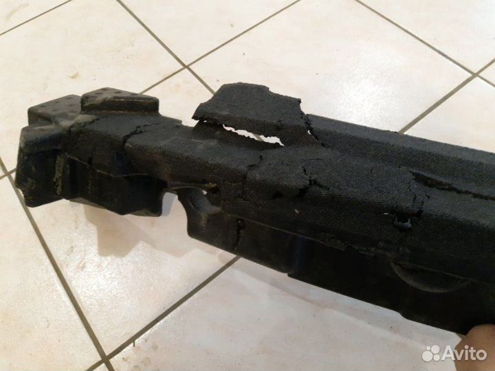 Наполнитель (абсорбер ) бампера передний Lexus Rx