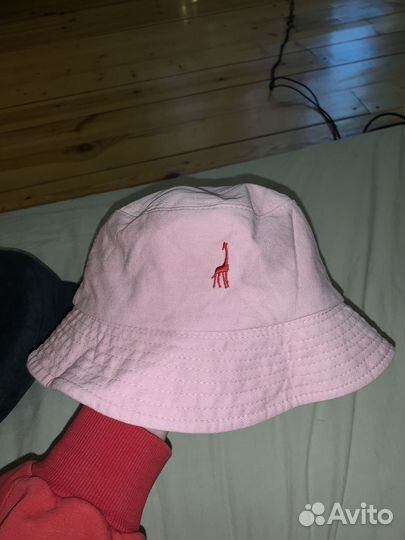 Панама розовая